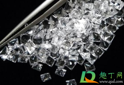 锆石和钻石的区别大吗3
