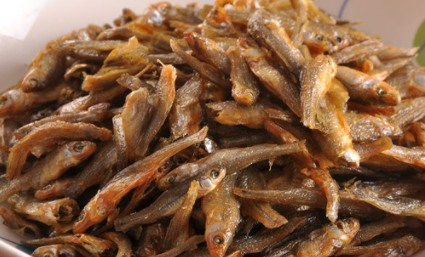 小干鱼怎么炸才酥脆2