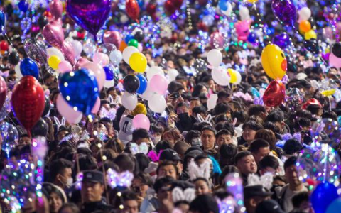 跨年江汉路地铁关门嘛20221